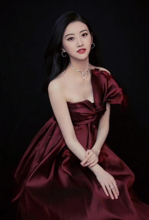 韩国爆料景甜视频大全最新,景甜私密视频大全曝光，真相究竟如何？”